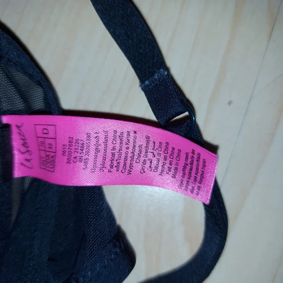 La Senza Lace Push Up Bra - Picture 8 of 8